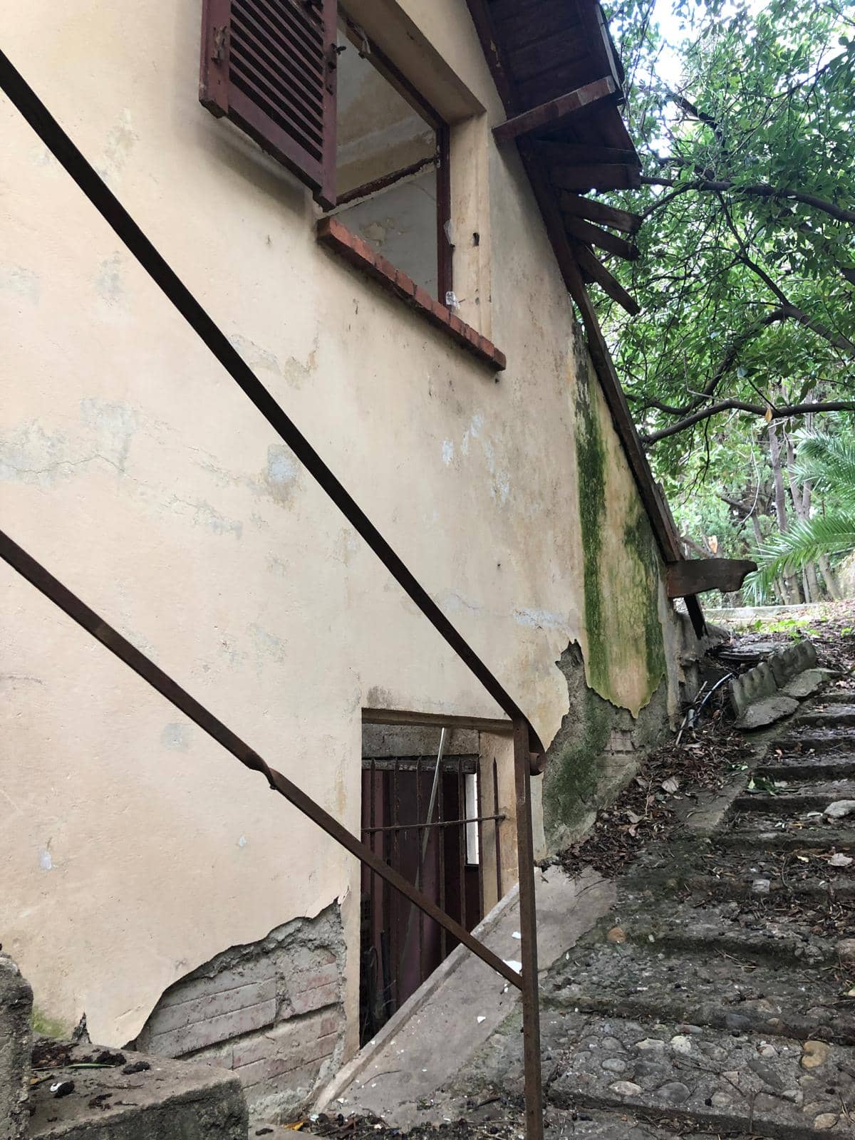 Détails maison à rénover à Nice