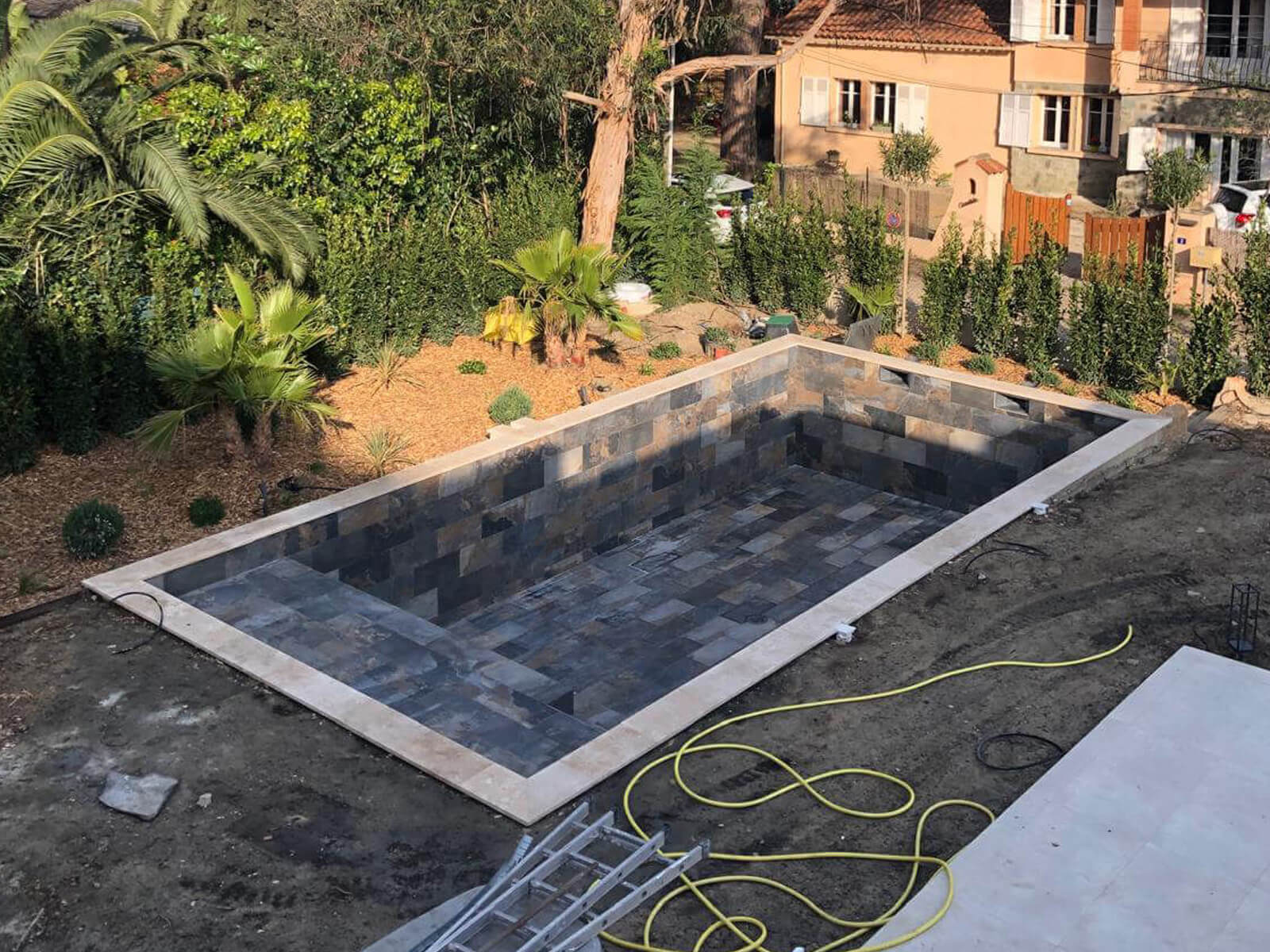 Permis de construire pour création piscine extérieure